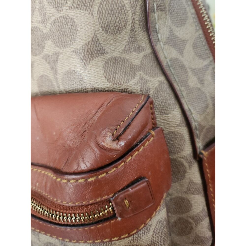 Coach Signature backpack - Picture 5 of 10
